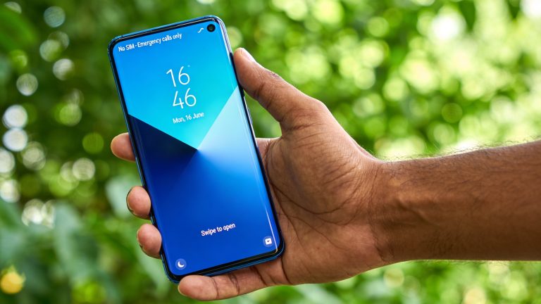 Apple Foldable iPhone Rumoured to Feature New Crease-Reducing Display