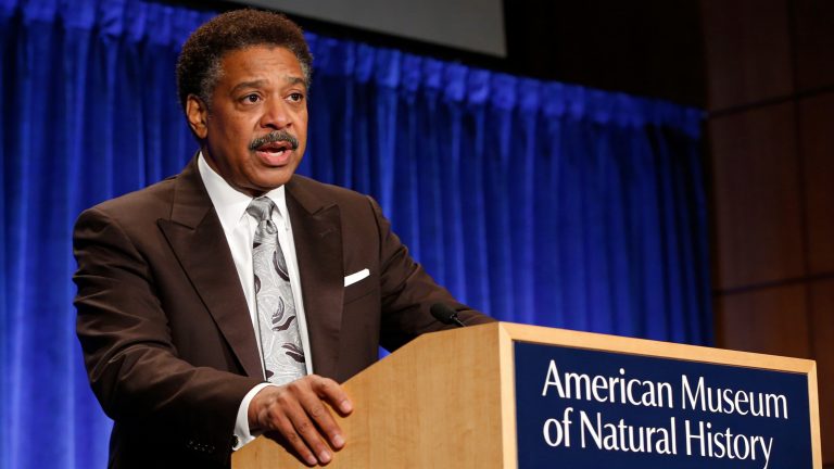 Neil deGrasse Tyson Compares AI Race to Cold War Era